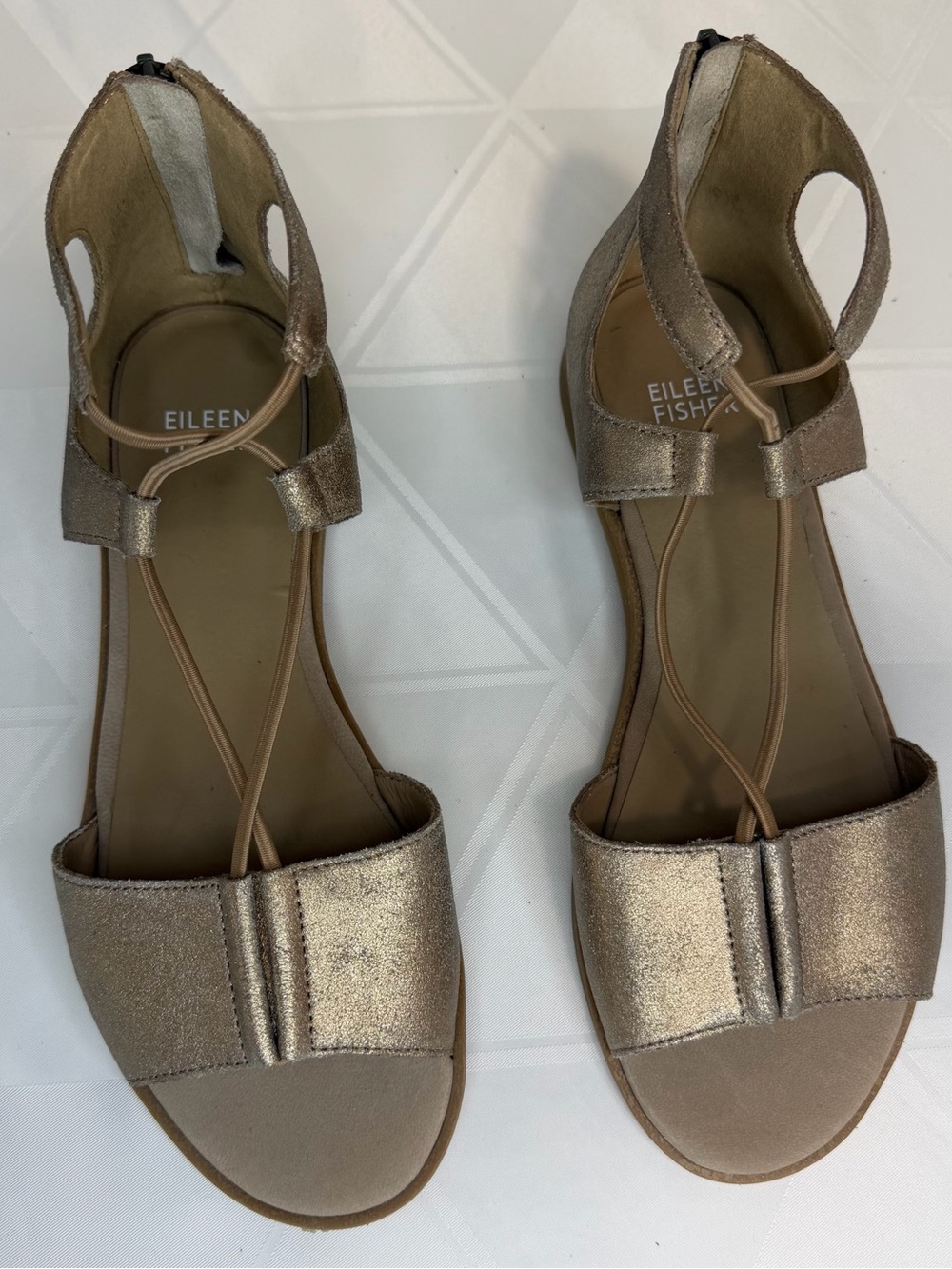 EILEEN FISHER METALLIC Tan SOFT LEATHER COMFORT ZIPER FLAT SANDALS Sz 7.5 NWOB